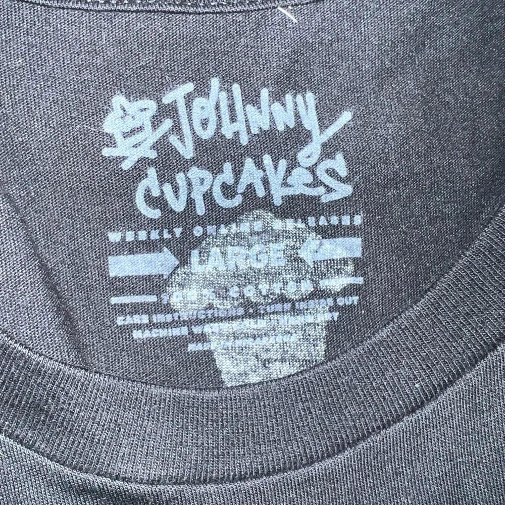 Johnny Cupcakes Biggie Collab T-Shirt Size Large New Never Worn!!!! 100% cotton - Picture 2 of 4